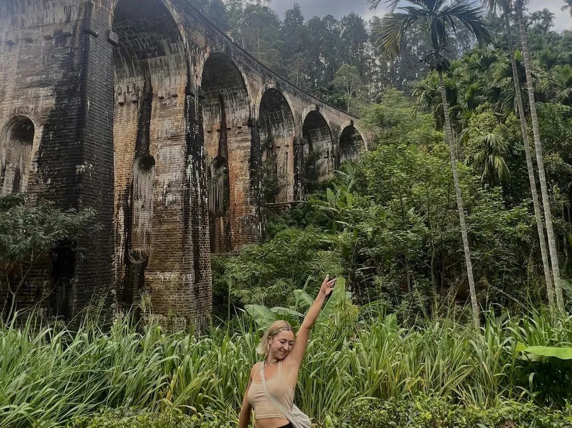 sri lanka ella nine arches bridge hill country jungle adventure
