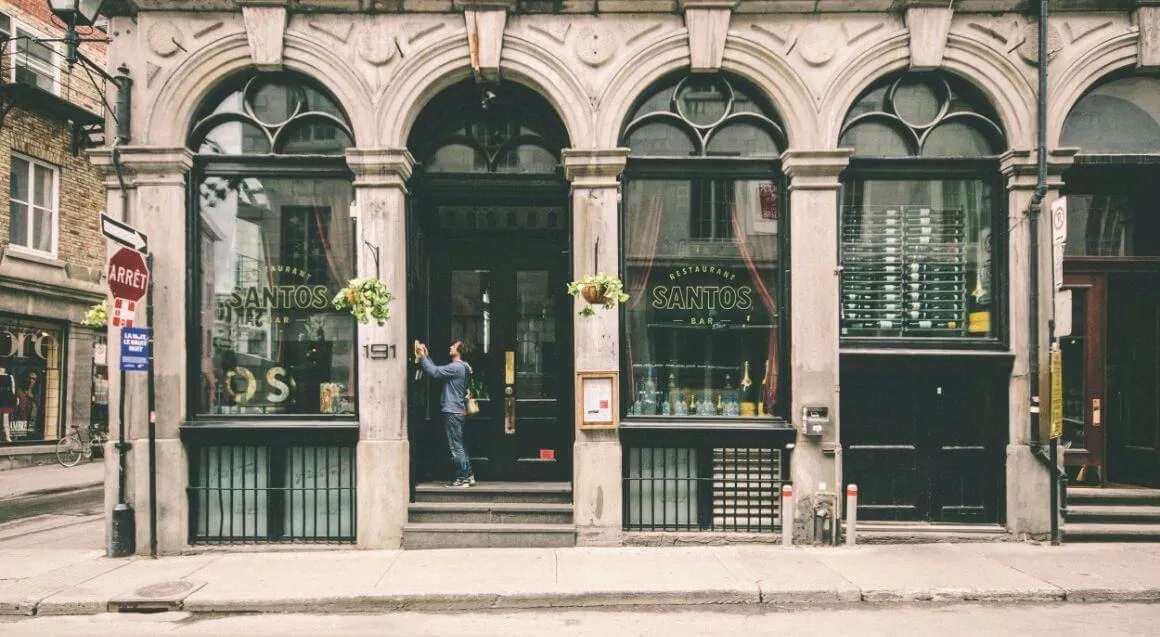 montreal urban downtown restaurant