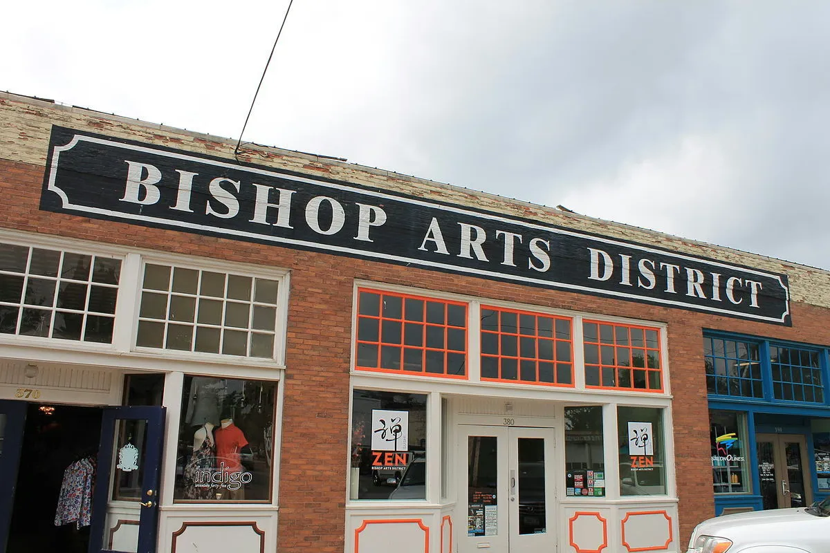 a street sign in Bishop Arts District, Dallas