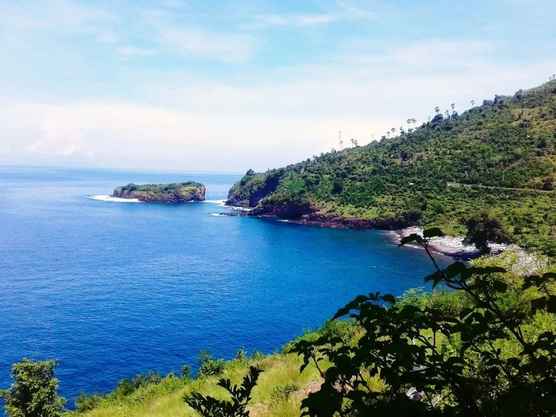gili selang island near amed