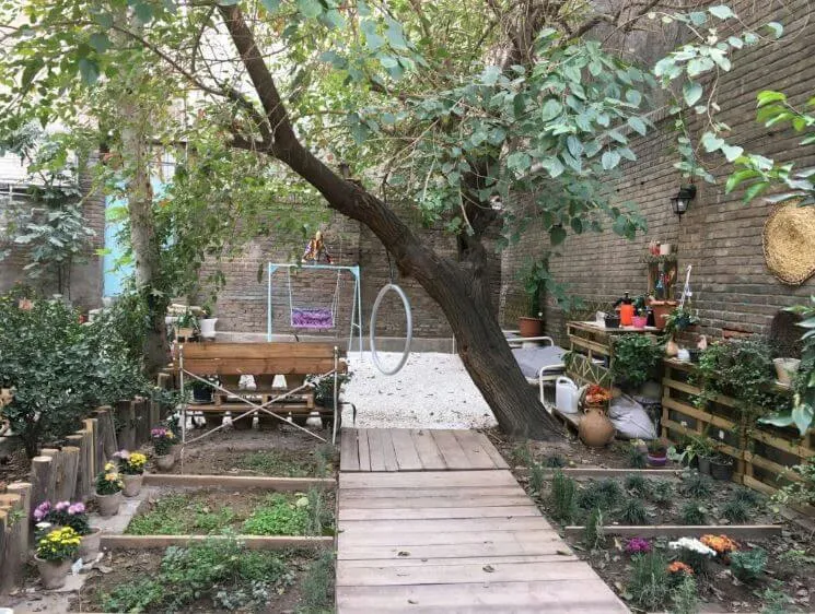 the best hostels in Tehran