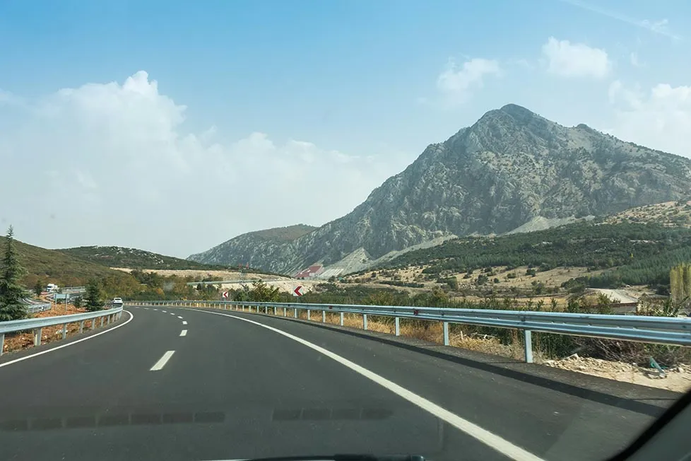 Mountains by the side of the road in Turkey