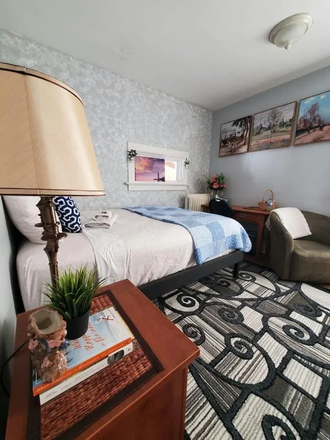 Merj’s Guest House in Wolesly Winnipeg